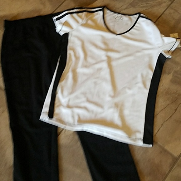 Athletic knitwear pants and top - Picture 2 of 6